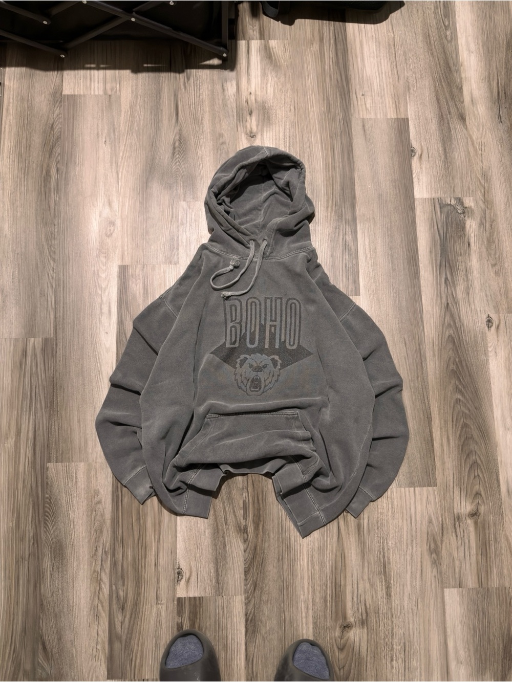 Comfort Colors Boho Spellout Bear Hoodie • Size XL
